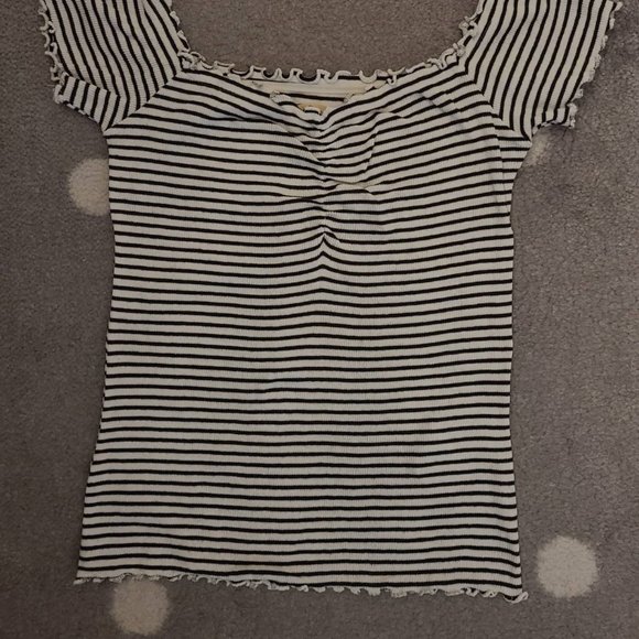Hollister striped top - Picture 2 of 4